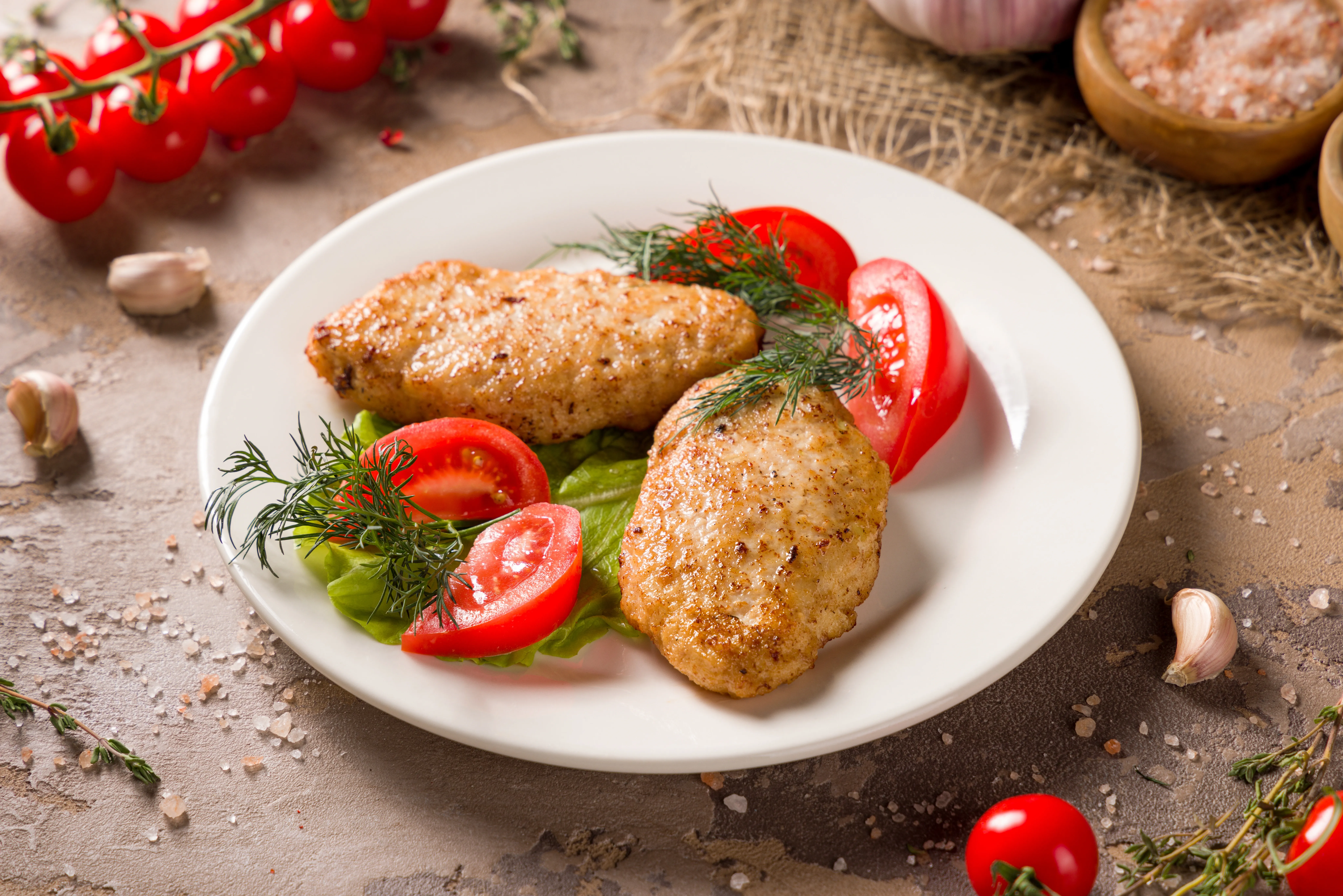 Котлеты куриные (с гарниром)